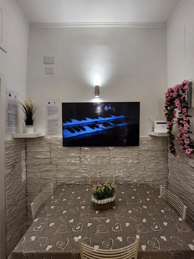 Dream House Apartment เนเปิลส์ ภายนอก รูปภาพ