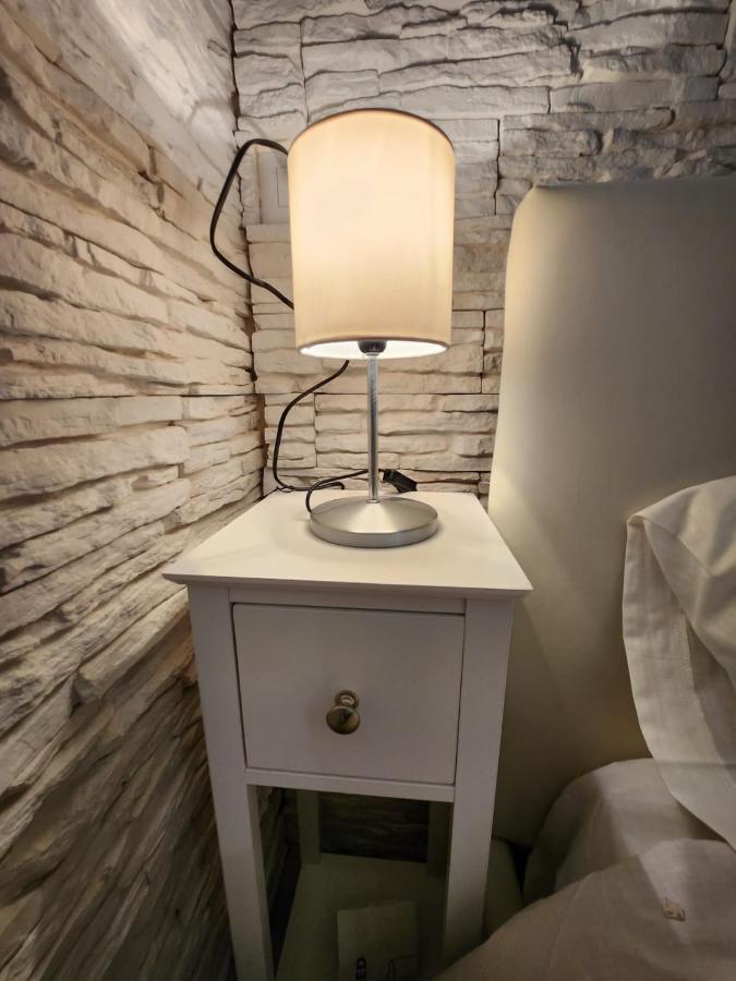Dream House Apartment เนเปิลส์ ภายนอก รูปภาพ